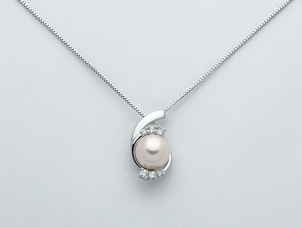 Collana in Oro Bianco con Perla Akoya e Diamanti